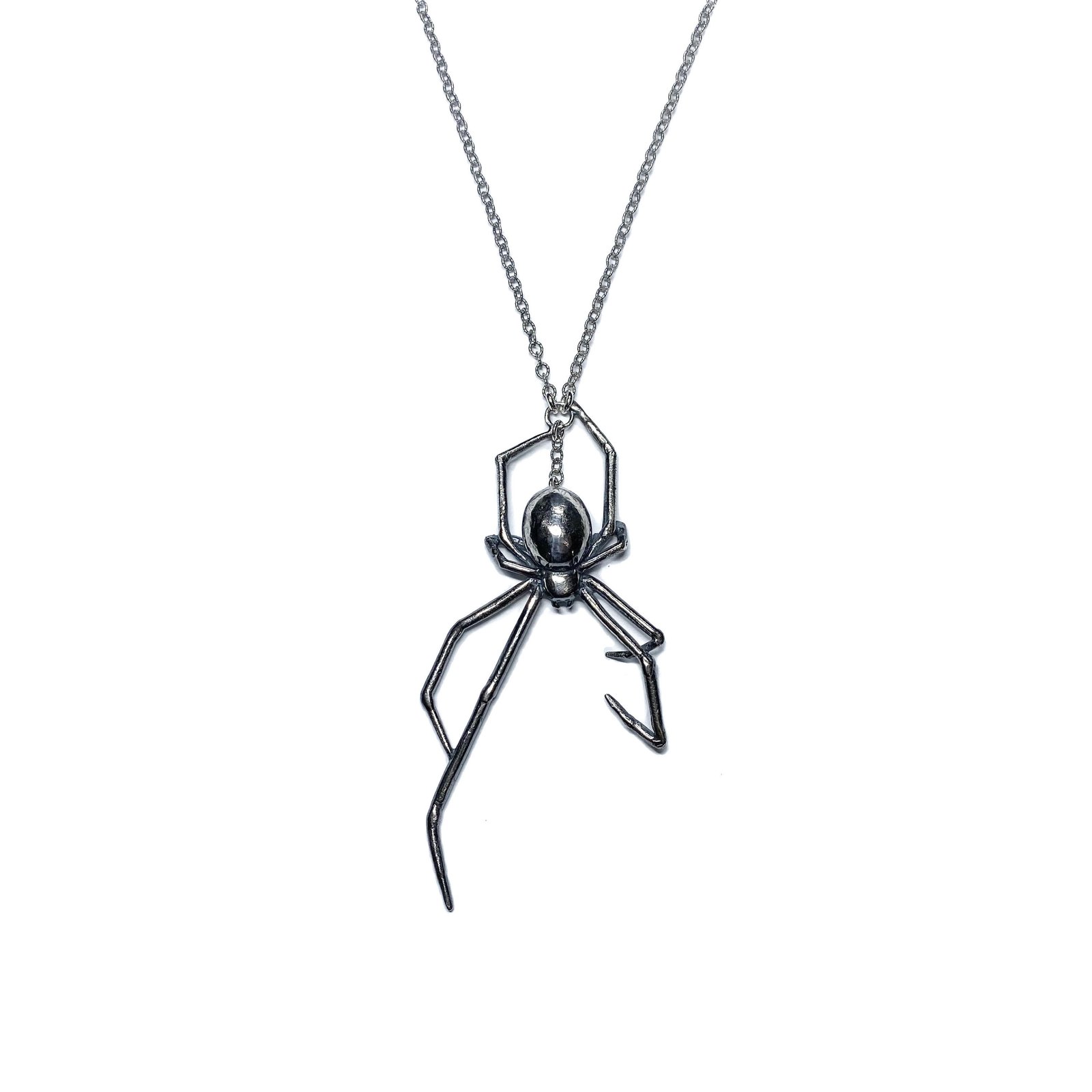 Black widow on sale spider necklace